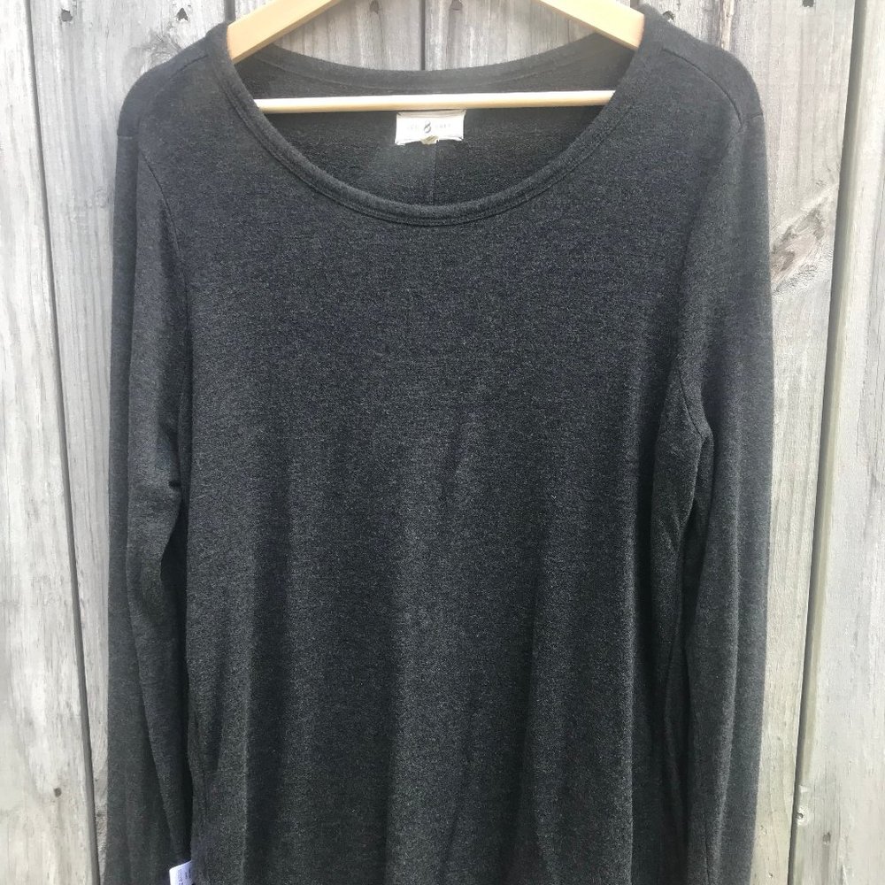 Grey long sleeve side slit shirt